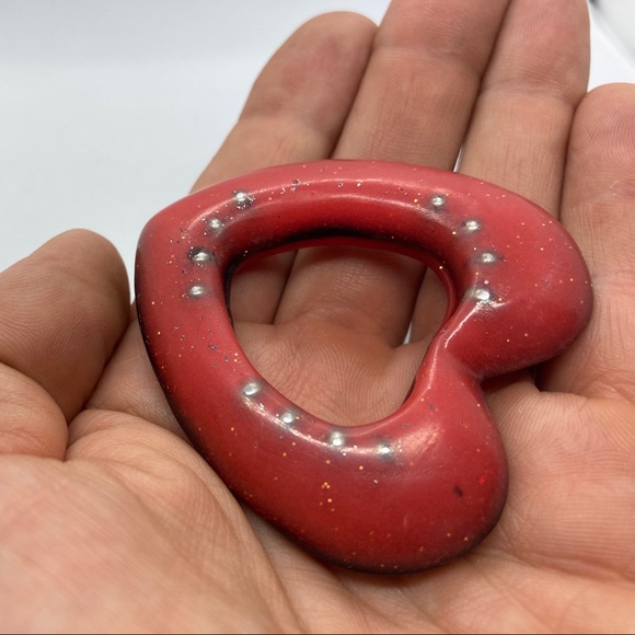 “Heart Rise” Vessel Heart Talisman - Picture 14 of 15